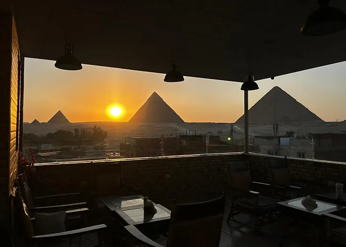 Paradise Pyramids View Inn